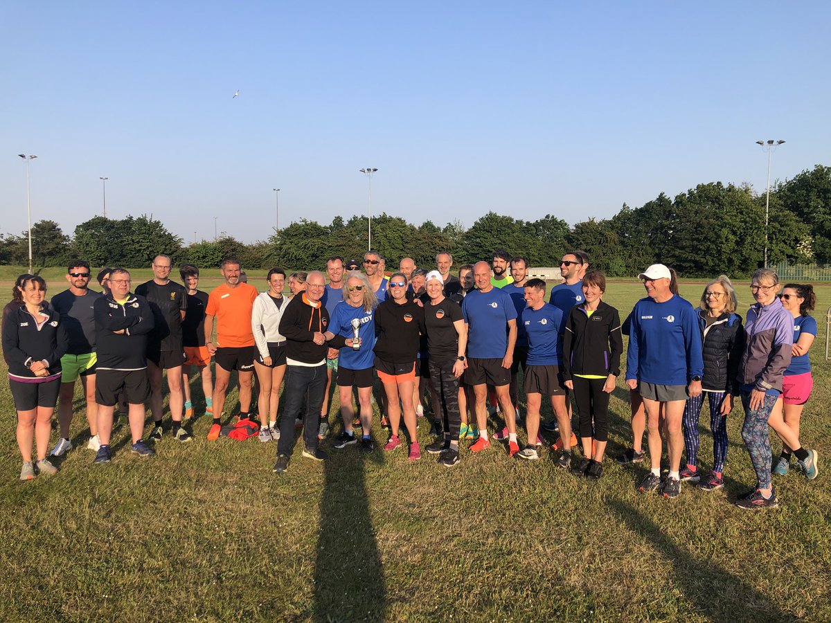This evening we presented the 2023 Virtual Relay to <a href="/LoSS_running/">LoSSrunningclub</a> The event in March raised £1,900 from 278 runners across 6 clubs
#running #supportingsportinourcommumity