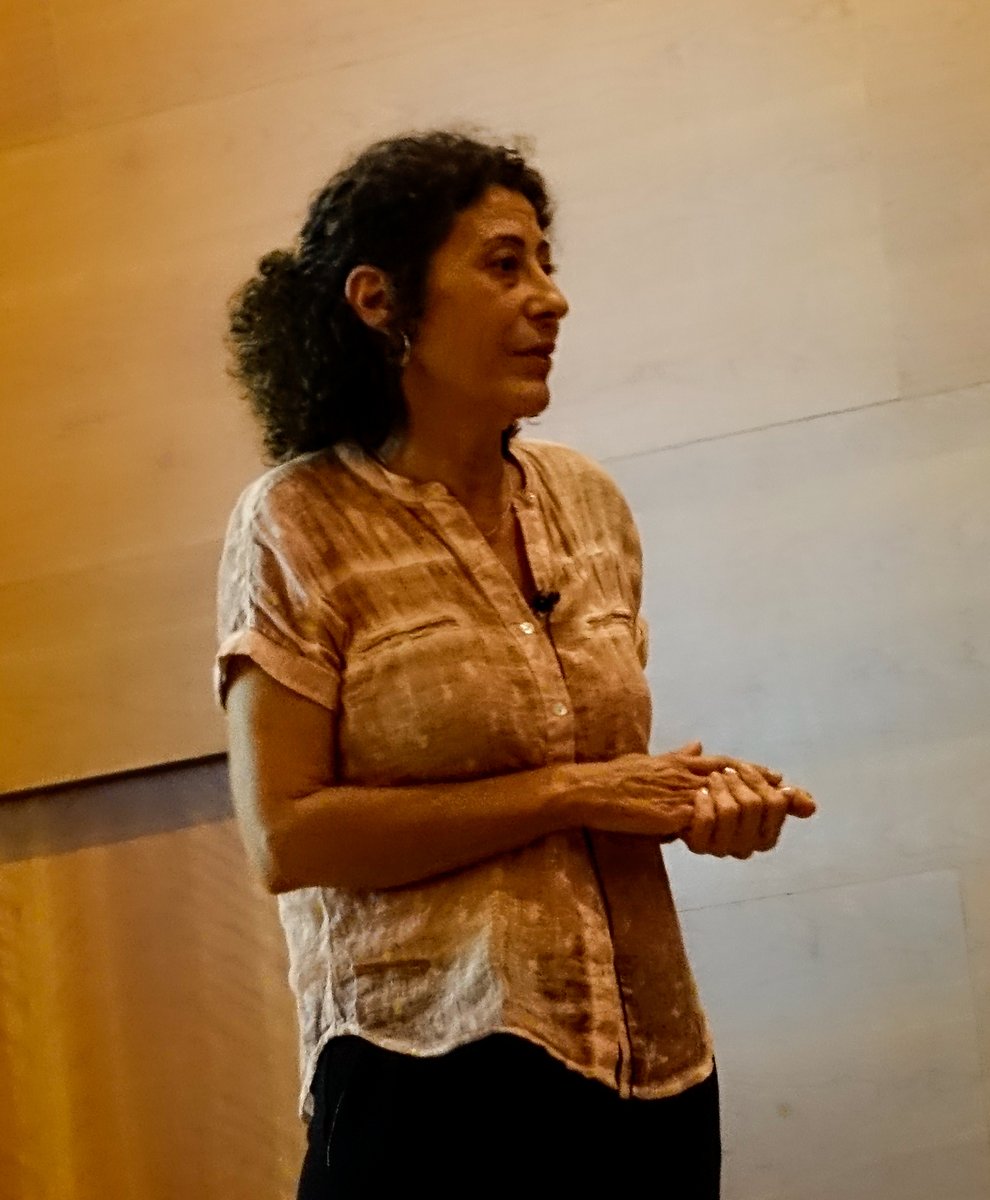 #BioGranada23 
Oral Communication by Eva Royo @EvaRoyoLab

Exploring chirality in fighting-cancer metallodrugs

#Bioinorganic #Chemistry
