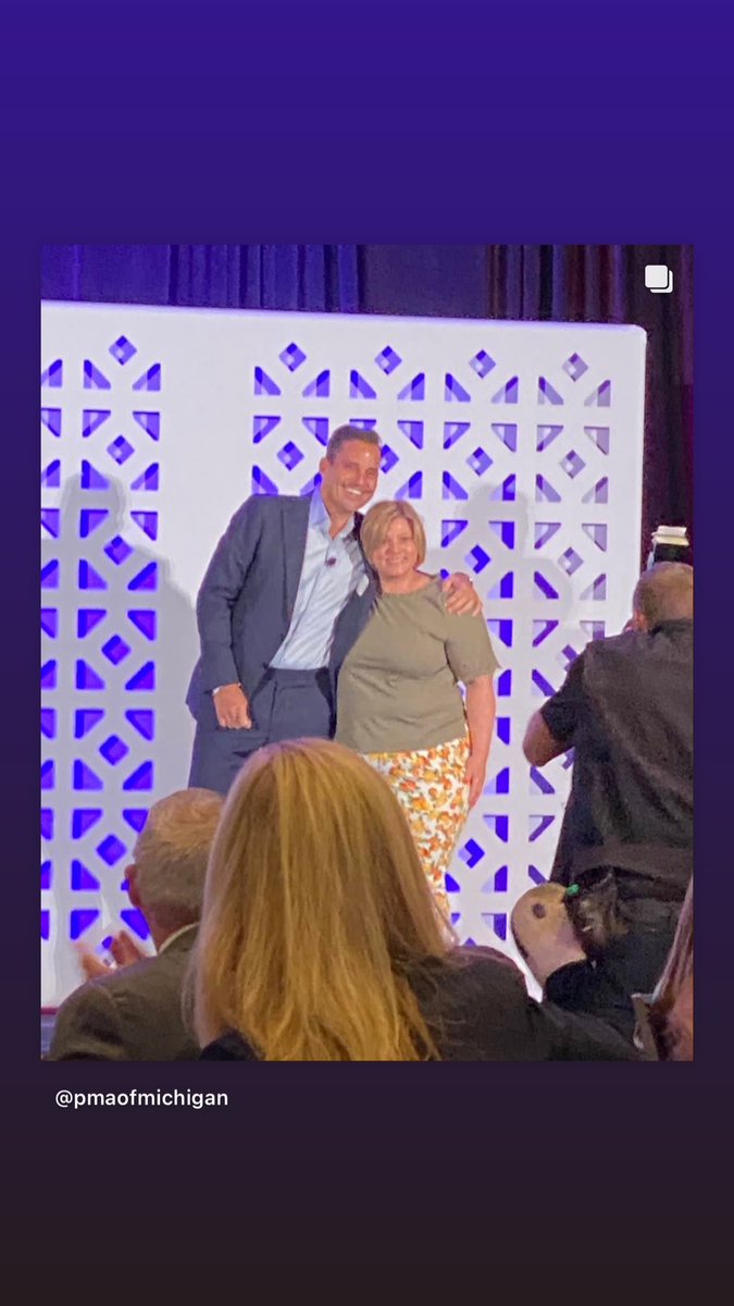 SmartChickMegan's tweet photo. ACE Industry Educator of the Year! @NAAhq #Apartmentalize https://t.co/5yyW2QIIkl