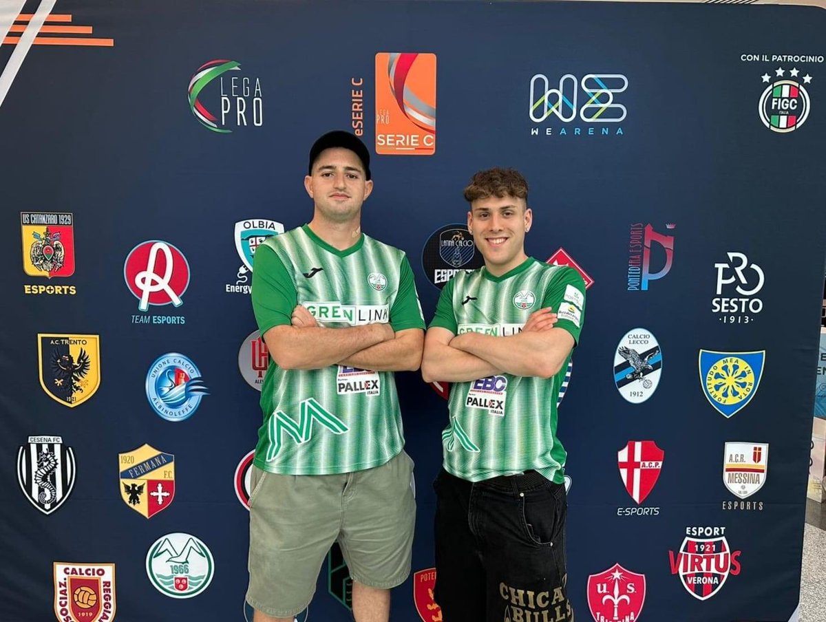 Il team eSports biancoverde composto dai players Domenico Carnimeo e Daniele Formica è arrivato a Ferrara per disputare le fasi finali del campionato eSerieC organizzato da <a href="/We_Arena/">WeArena</a> e promosso da @LegaProOfficial ✌️ 🎮

In bocca al lupo ragazzi 💪🏻 ⚪🟢

Thanks to <a href="/Gaming_ART_/">Gaming ART 🖥️</a>