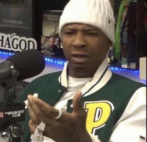 <a href="/DailyLoud/">Daily Loud</a> Ja Morant bringing guns into clubs but Zion Williamson the one shooting clubs up
💀