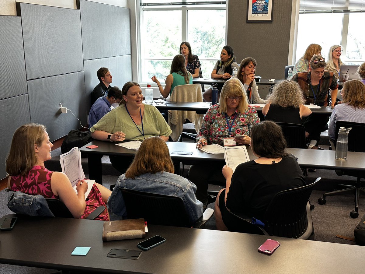 InnovationRJI's tweet image. Thanks to everyone who came to our collaboration workshop! Especially to those who sat on the floor to be a part of it 🥹 #CJS2023