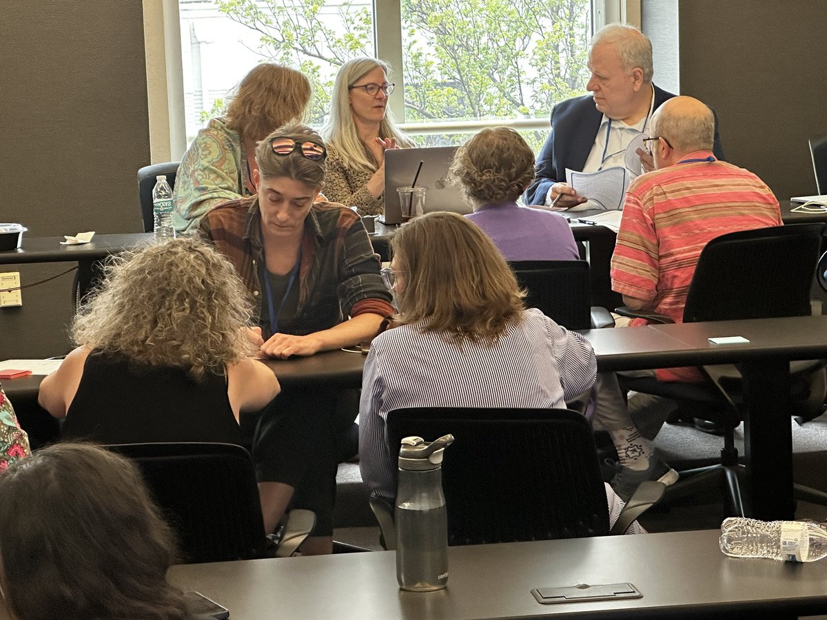 InnovationRJI's tweet image. Thanks to everyone who came to our collaboration workshop! Especially to those who sat on the floor to be a part of it 🥹 #CJS2023