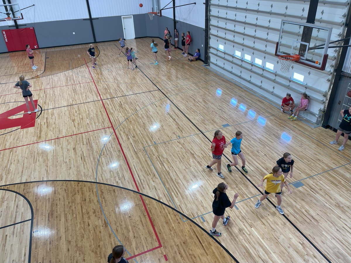 coach_specht's tweet photo. 3rd day of Youth Camp saw continued growth and improvement. As we finish tomorrow, everyone's spirit and tenacity to learn remain high! Major thanks to @cari_pickup for sharing her experience and time with the kids! Wishing you nothing but the best Cari!
#teamwork https://t.co/4DpP71tstF
