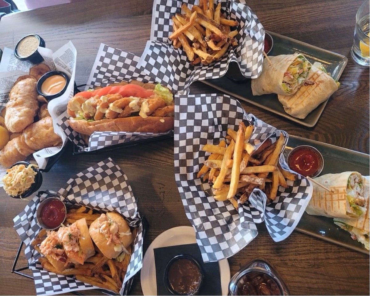 MPCommodities's tweet photo. Admin lunch @BlowersGrafton
.
.
.
#MPC #Marketplacecommodities #Adminlunch #Admin https://t.co/dlbSwovayM