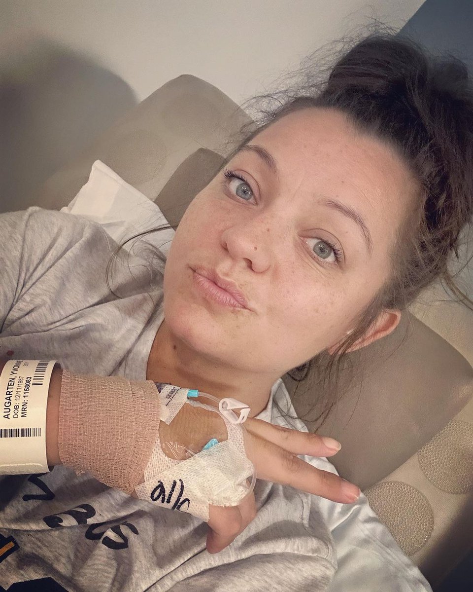 ihadcancer's tweet photo. Yvonne "Dear cancer, Kick rocks.✌🏻"
What do you have to say to cancer today?
#CancerCommunity #IHadCancer https://t.co/x1AjxtqVYz