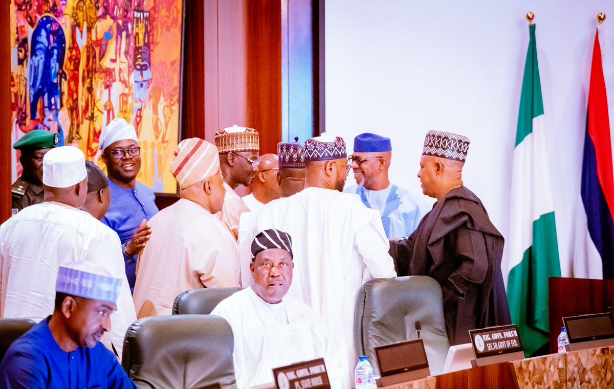 seyimakinde's tweet photo. Earlier today, the Nigeria Governors’ Forum met with His Excellency President Bola Ahmed Tinubu. Our discussions centred on fuel subsidy removal, security and cooperation at the national and sub national levels. https://t.co/C0tPYdmjQf
