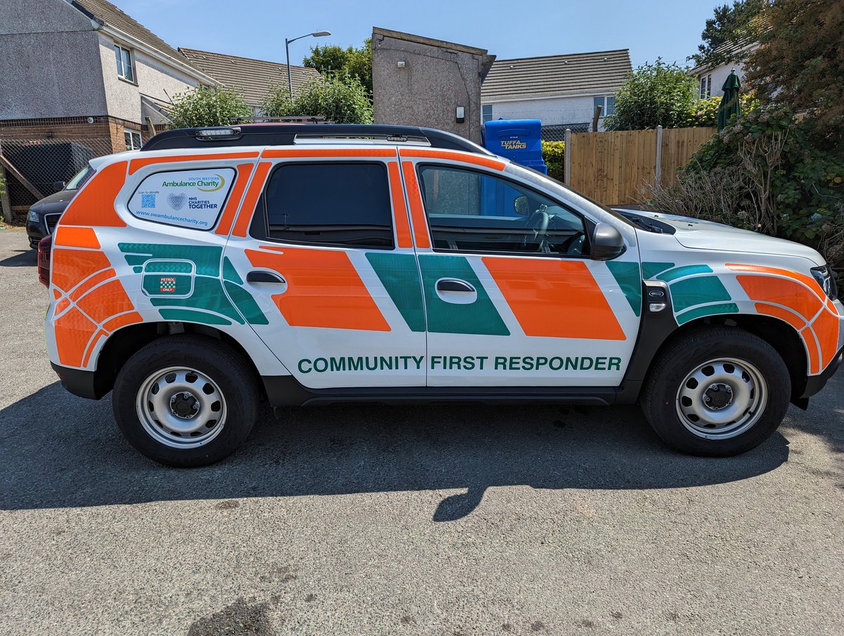 Great to be at the launch event today for the new county Community First Responder Vehicles with <a href="/swasFT/">South Western Ambulance Service</a> at the very end of #VolunteersWeek2023. 
Great to hear about the impact volunteers have on patient care in the South West and the ongoing investment in volunteering.
