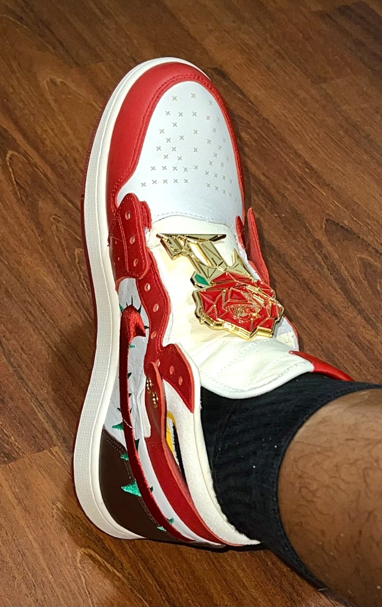 ham4114's tweet photo. *Birdman handrub* ๐
Shout-out to @atmos_usa for the W!!
Sail laces, no laces, yellow laces, donโt matter!
One time for Kool Kiy on the DJ Screw tee ๐ค๐พ#kotd #arosefromharlem1s #jumpman #teyanataylor #mailcall #snkrskickcheck #koolkiy #ripdjscrew #htine #atmoscollectorsclub https://t.co/YXgfLl25ub