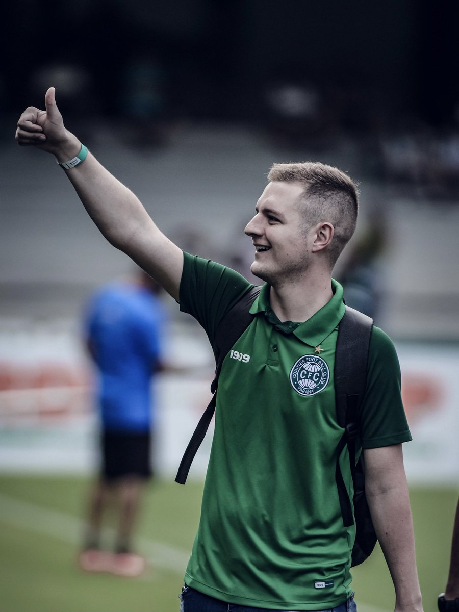 guigriebeler's tweet photo. Hoje encerro as atividades como Assessor de Imprensa e Fotógrafo do Coritiba Foot Ball Club. Gostaria de agradecer a todos os colegas de trabalho que me receberam de braços abertos e contribuíram diretamente no compartilhamento de conhecimento diário + https://t.co/EVeZivXys0