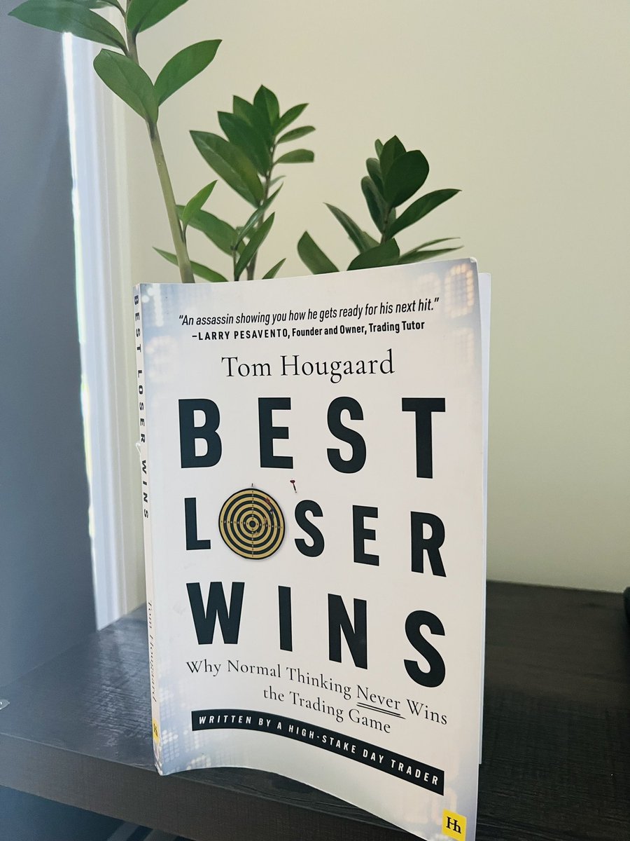 Mari_trades's tweet photo. Never been so impressed w a trading book. 

Really hones in on the mistakes we make as traders day in and day out. Just by changing one mistake might just be what makes a true difference in our journey. 

To change from a fear based mindset of trading, to completely free. https://t.co/lGhIq3RIEh
