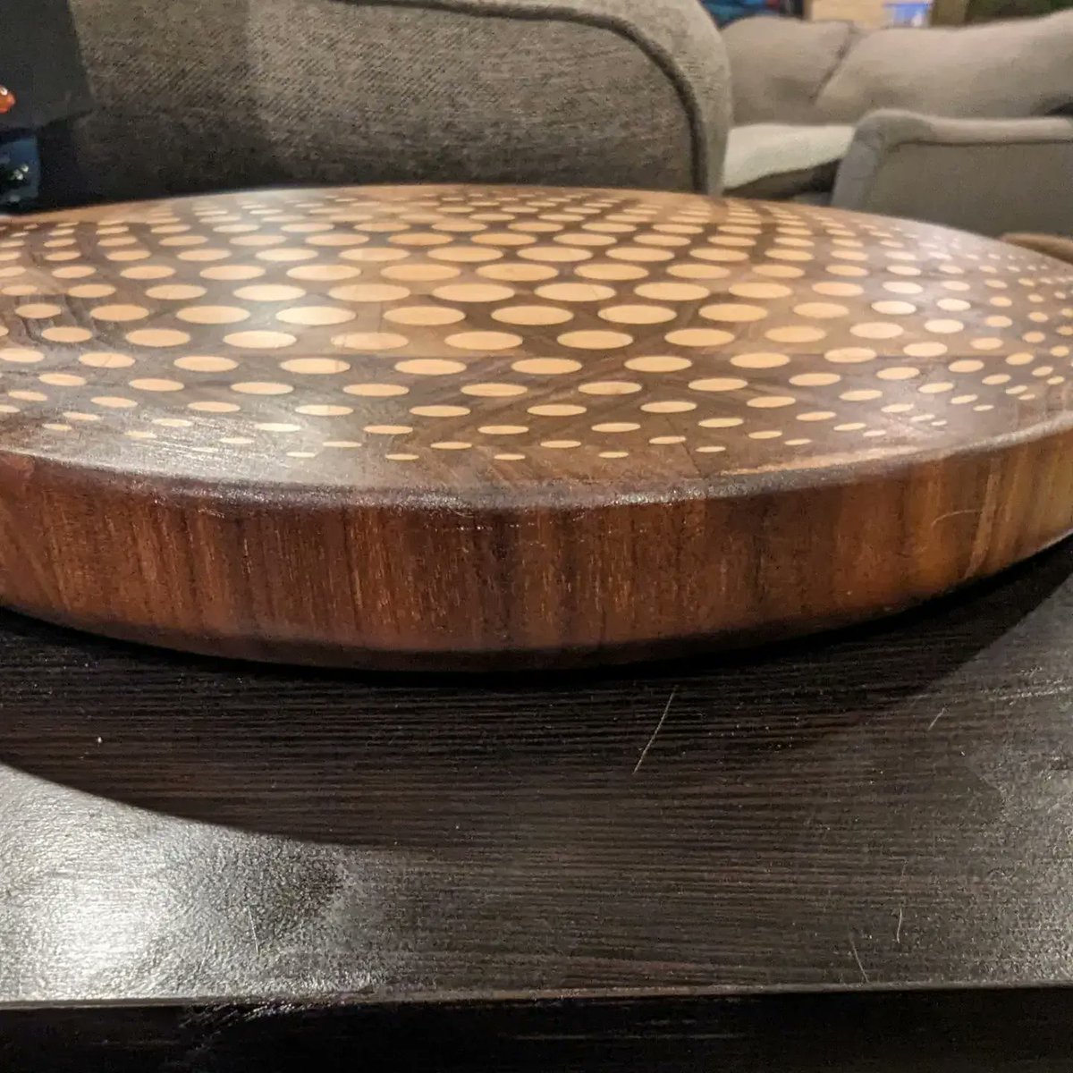 jmauser's tweet photo. 12" black walnut round end grain cutting board with maple inlay optical illusion. https://t.co/8S4NgQPxUs