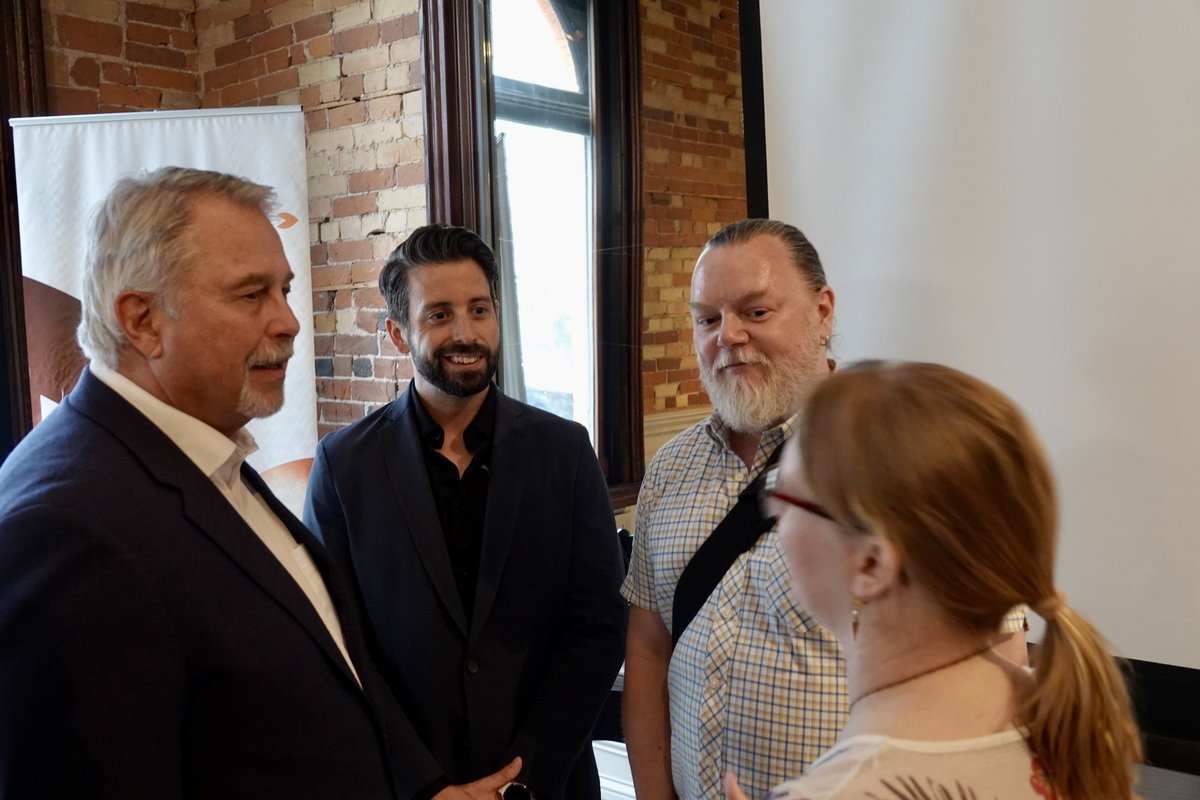 NeilLumsdenMPP's tweet photo. Ontario’s film, T.V., and digital media industries are fueled by the magic of animation and visual effects 💥💻

Last night, I had the opportunity to deliver remarks at the @CASOntario AGM to reinforce our government’s continued support for the industry. https://t.co/ji3c7upJML