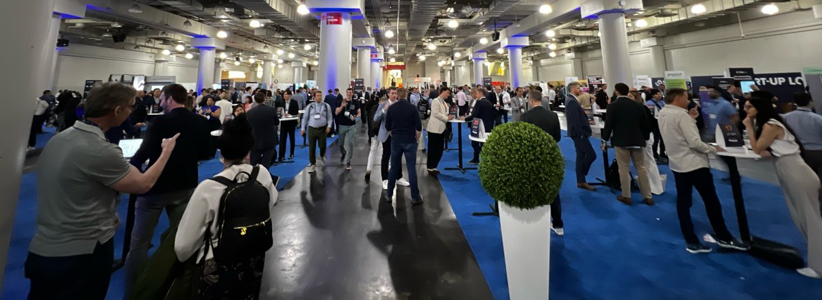 We're here at Insurtech Insights NY 2023! With over 400 speakers and 5,000 delegates, there are unmatched opportunities to share how Slice provides Artisan Contractors GL protection to small businesses. 

#iti2023 #insurtechinsights #insurtech #smallbusiness #insuranceagent