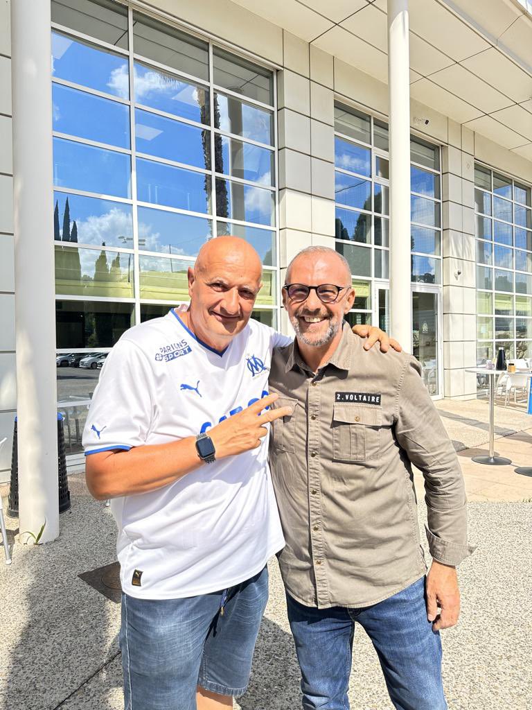 PhilMefi13's tweet photo. Moment privilégié à la Commanderie 🔵⚪️ Merci @OM_Officiel @Mode55489648 #OMPrime #TeamOM https://t.co/gFkMjCOkvW