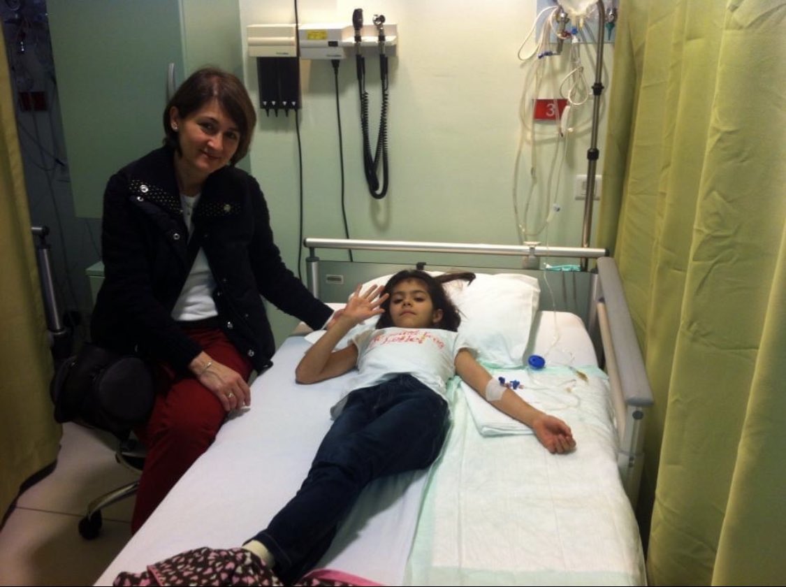 ülkede olan bitenleri şu şekil izliyorum