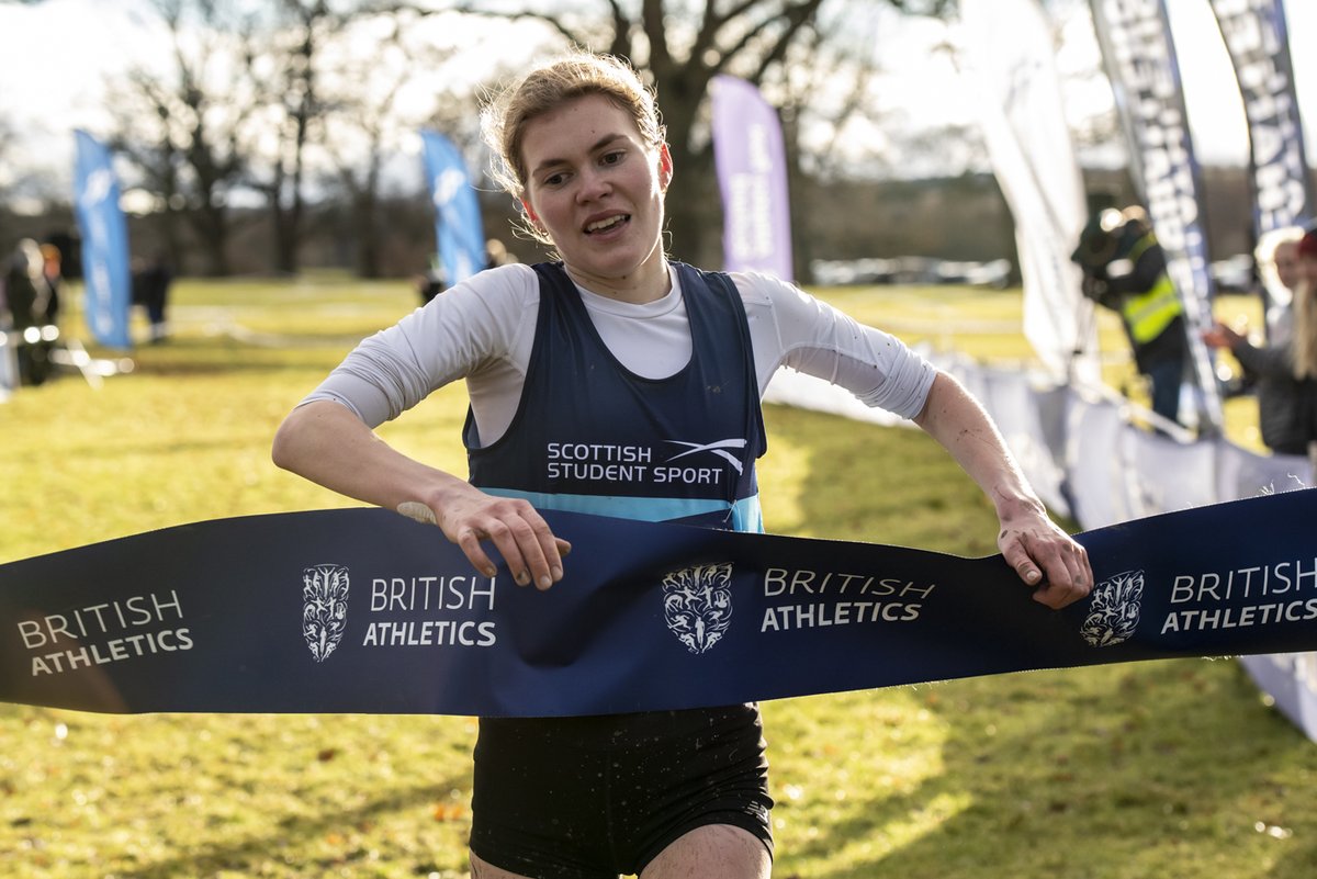 PBs for ELOISE and MEGAN #SALtogether Strong runs in Denmark over 5000m with Eloise Walker @GUSAAthletics @EdinburghAC 2nd in 8:49.56 and Megan Keith @InvHarriersAAC @EUHareHounds 3rd in 8:52.51 👏 @Faster_feet @RossKCairns1 Lynsey Sharp 3rd 800m SB 2:03.59 👍