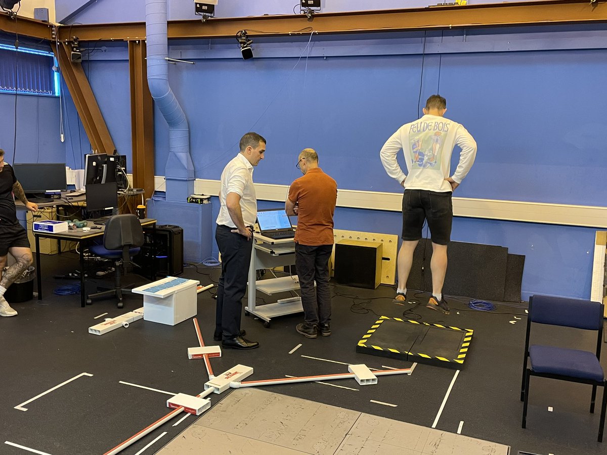 Uni of Bath SEM-SPY tweet media