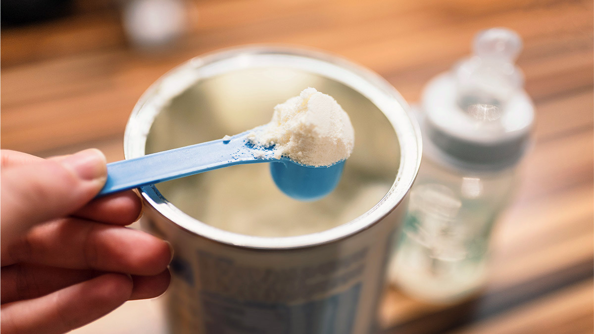 Toddler milk marketing claims can mislead parents. Dubbed “potentially harmful” by the American Academy of Pediatrics, the beverage is often confused with infant formula, a @UNCpublichealth-led survey found. go.unc.edu/My24A