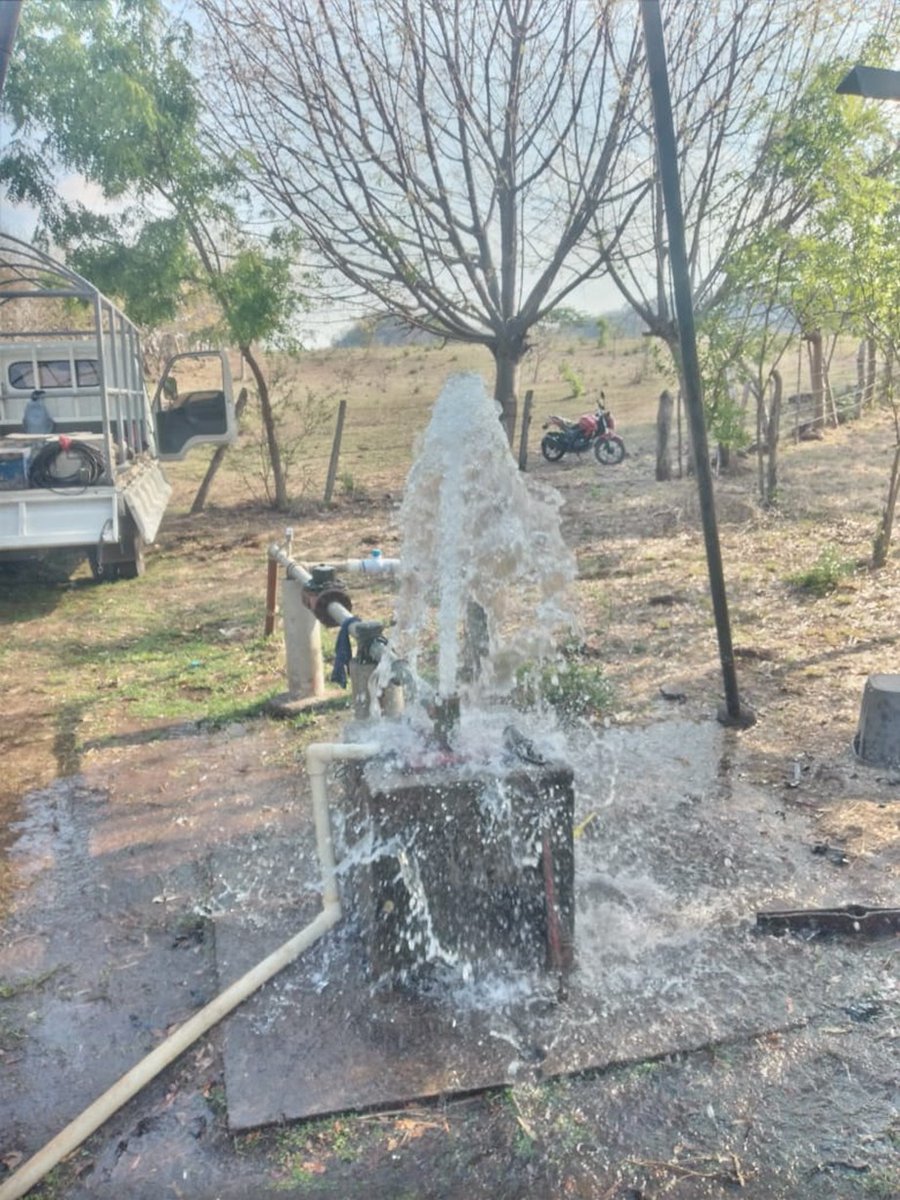 laprimerisima's tweet photo. Unas 100 familias de la comunidad El Pochote, del municipio de Comalapa, departamento de Chontales, son beneficiadas con el restablecimiento del sistema de agua, obra ejecutada por ENACAL, con una inversión de 60 mil córdobas. https://t.co/eY1V4excFv