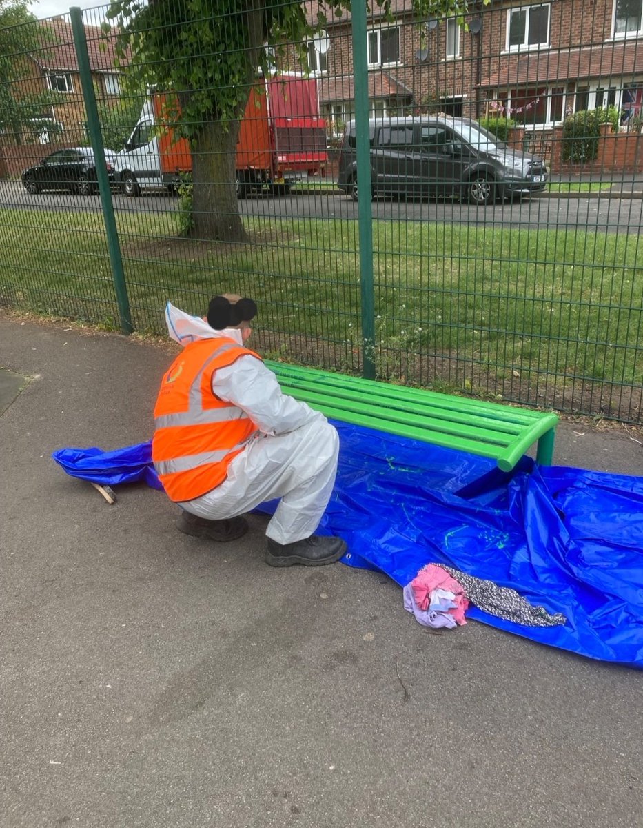 StavesGlyn's tweet photo. Our Doncaster people on probation starting one of many  playgrounds for Doncaster City Council. #MakingADifference https://t.co/WDBpHAOoGt