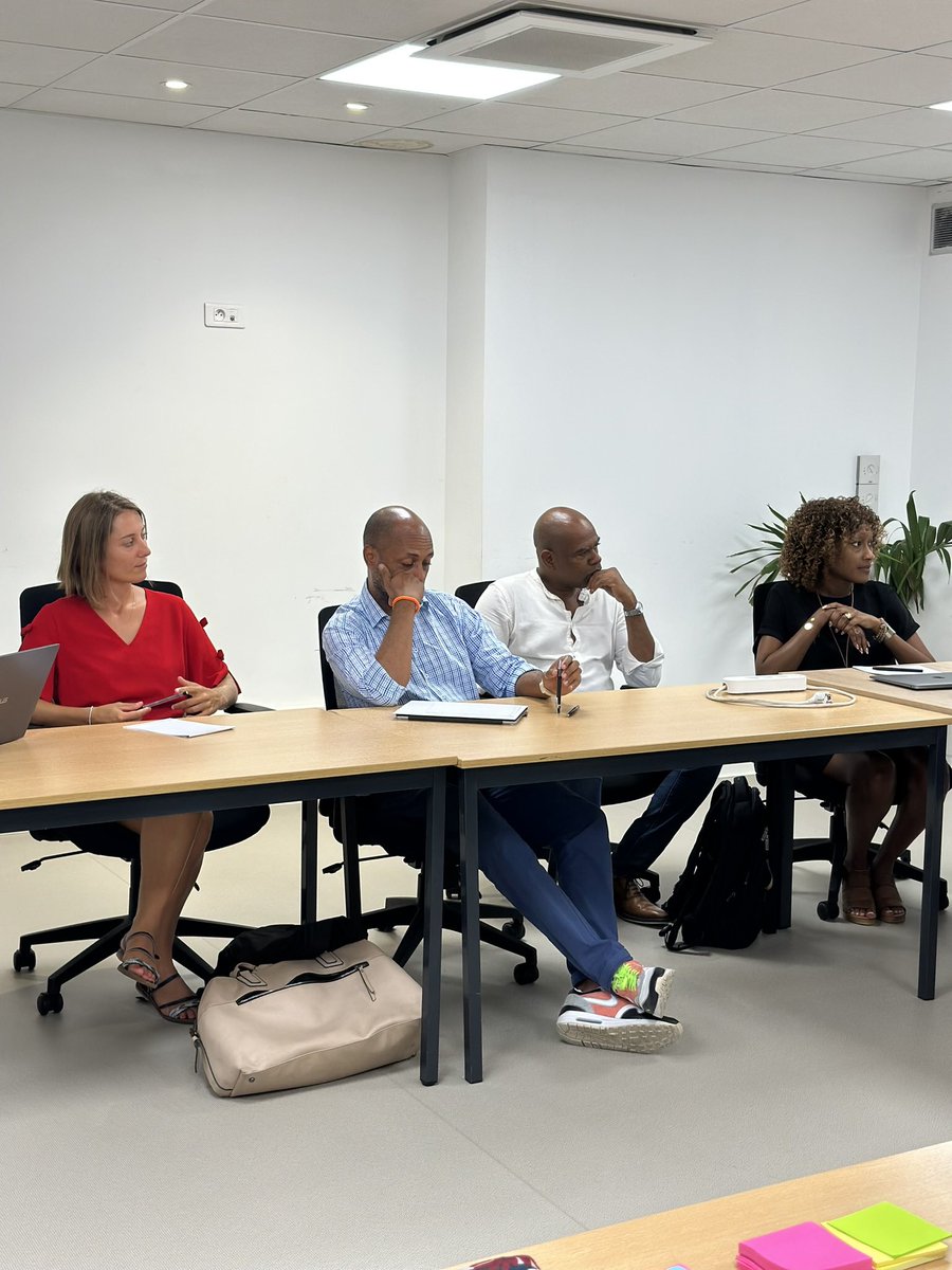 CTM_Martinique's tweet photo. #ACTUSCTM

#Innovation &amp; #Digital : vers une collaboration des écosystèmes Martinique-Guadeloupe ! https://t.co/XoMhTNoPC7
