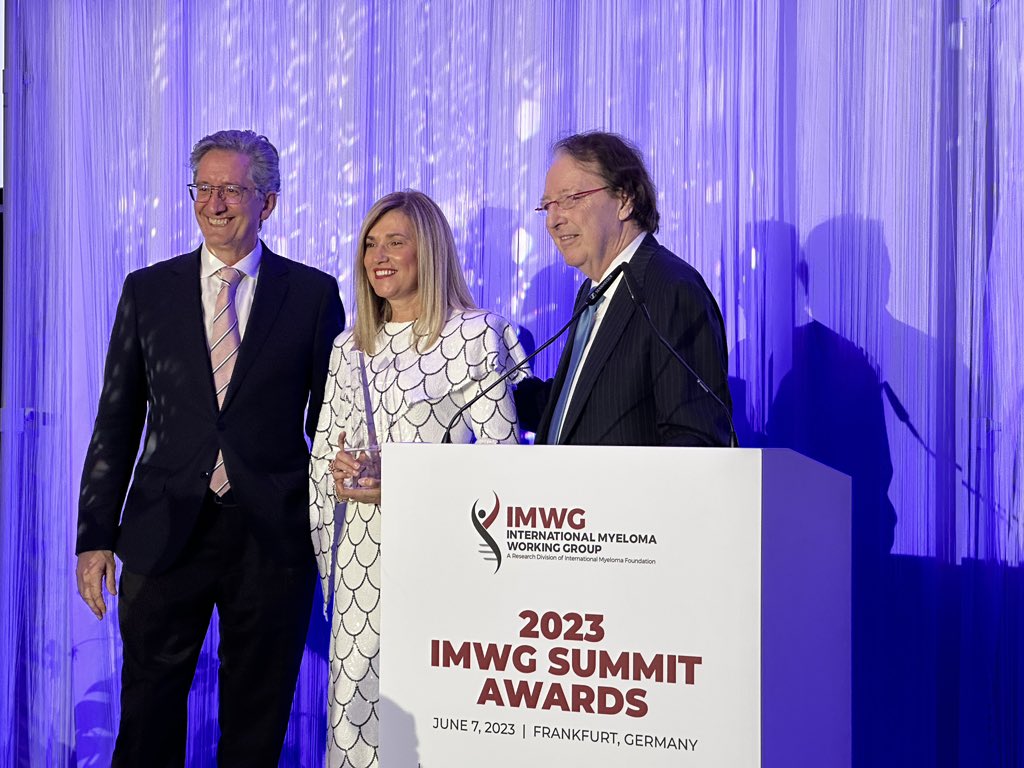 Vincent Rajkumar (@vincentrk) on Twitter photo An incredible award ceremony today at the IMWG Summit.
<a href="/mvmateos/">marivi mateos</a> recognized with the Robert A. Kyle Lifetime Achievement Award for her contributions to the myeloma field. Two standing ovations.
#MedTwitter An incredible award ceremony today at the IMWG Summit.
<a href="/mvmateos/">marivi mateos</a> recognized with the Robert A. Kyle Lifetime Achievement Award for her contributions to the myeloma field. Two standing ovations.
#MedTwitter