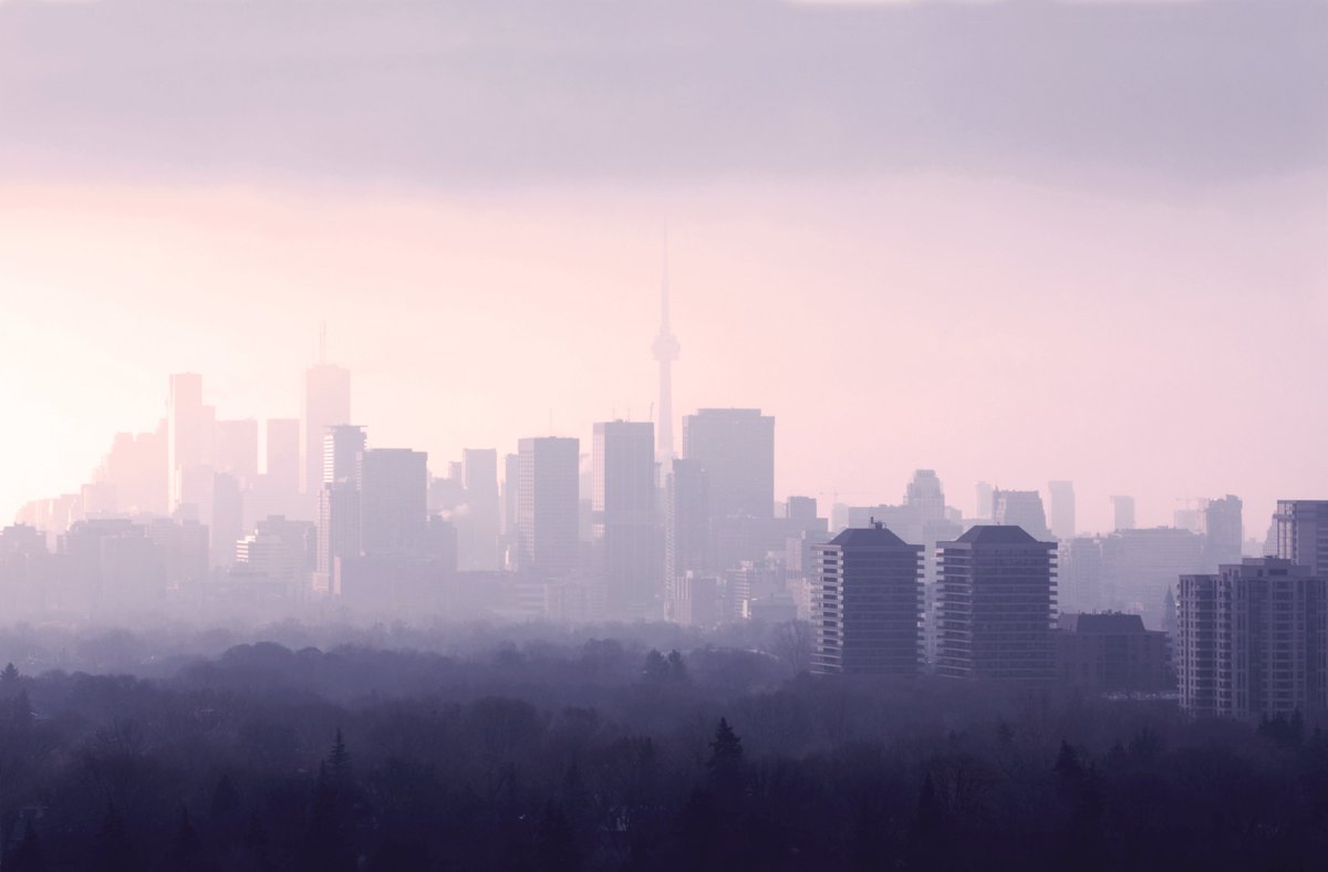 1/6: The Special Air Quality Statement for the #CityOfTO due to #wildfire smoke continues today.

Below is our current guidance to protect your health 👇

Get more info canada.ca/en/environment…