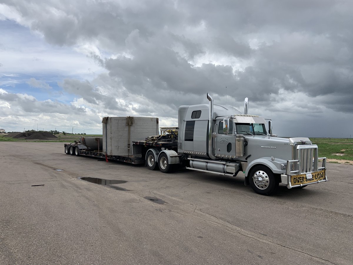 There's nothing quite like the power and strength of this heavy-duty cargo. A load of Steel Forges weighing 10,000lbs. 12’10” diameter on a double drop trailer leaving Texas going to Alberta.
📸 photo credit to our driver Narinder.
#oversizeload #heavyhaul