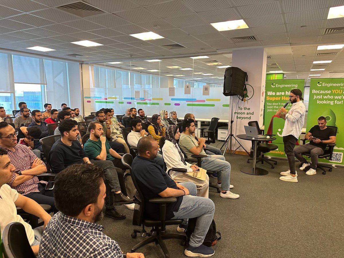 SwiftCairo's tweet image. @i0sa Modularity talk is happening now @careem #SwifCairo #Swift_The_Ride