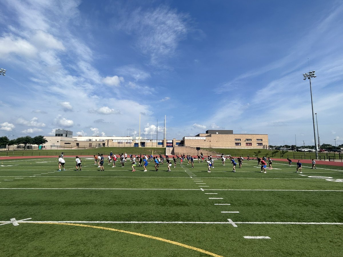 Future <a href="/LLionsFootball/">Leander Lions FB</a> getting after it on day 3 of summer Forge!  ! #RollPride @LHS_principal20 <a href="/LeanderHS/">Leander High School</a>
