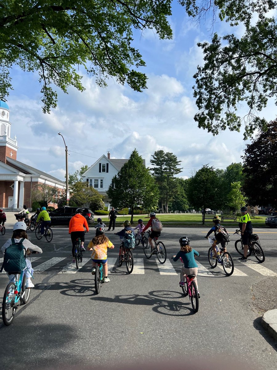 TownOfLexMA's tweet photo. We're so happy to support the Hastings Bike Train, promoting a healthy &amp; sustainable (and fun!) transit option to school!🚲 https://t.co/UPpWt6J4RA