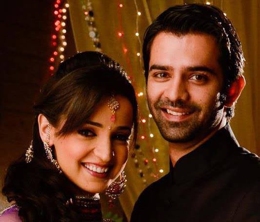 savita_sidheart's tweet photo. #ArnavKushiSingRayzada
#IssPyaarKoKyaNaamDoon
Ye Naam…hamesha jabb tak breath hai…yadh kiya jayega
12 years down and a lifetime to go❤My forever favourites💕
#TreasuredFriendship #SaRun #Arshi #FriendsLikeFamily #BarunSobti @BarunSobtiSays #SanayaIrani #12YEARSOFIPKKND https://t.co/jP45zSrqRl