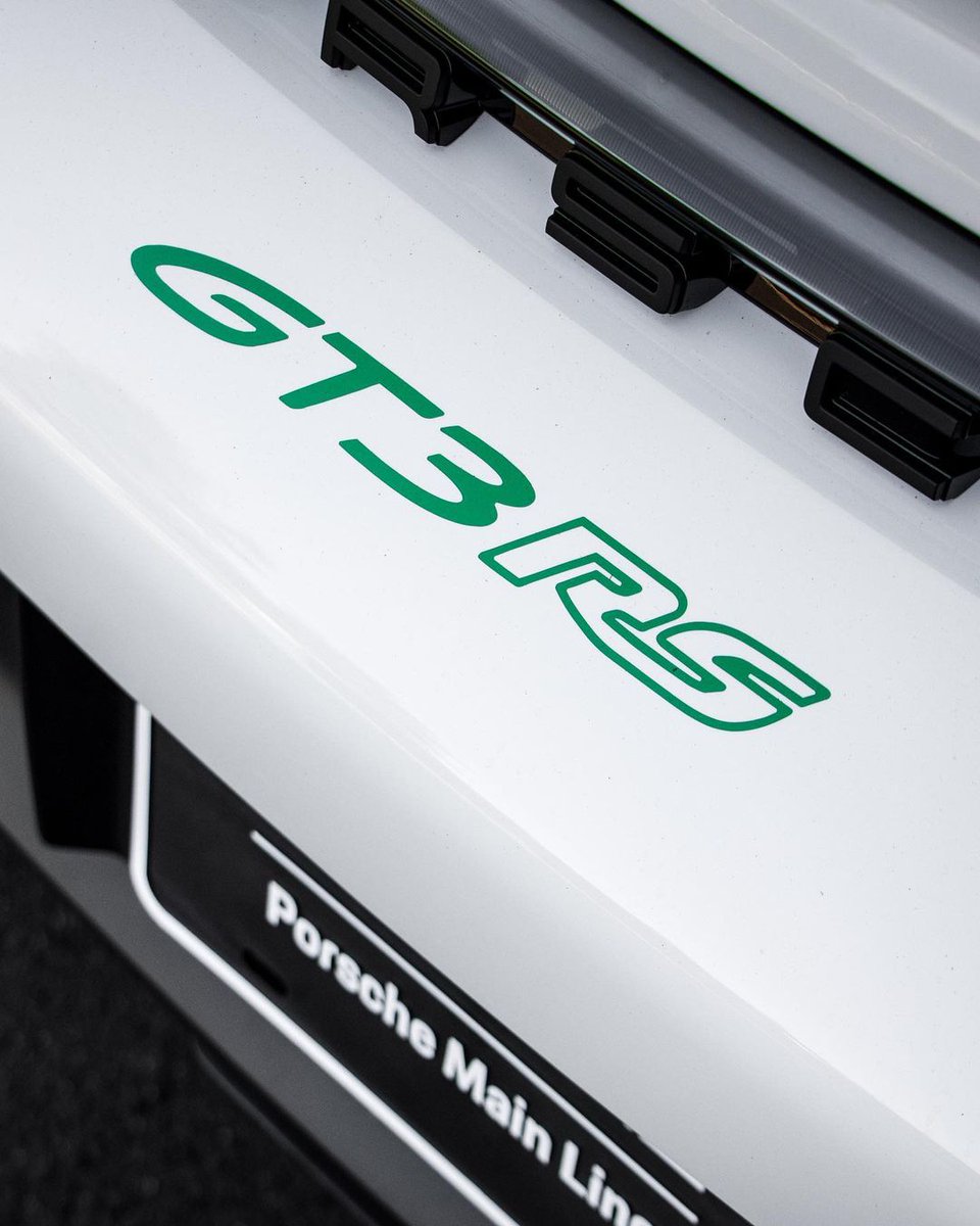 duPontREGISTRY's tweet photo. Check the spec on this all-new Porsche 911 GT3 RS!! How would you spec yours?
-
See more: https://t.co/A3vAiib05g https://t.co/NruAo6KcvC