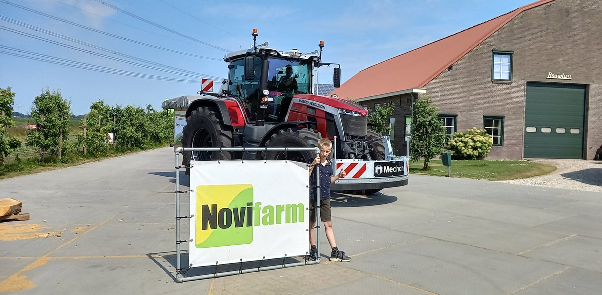 #LMzomertour <a href="/RedactieLM/">LandbouwMechanisatie</a>