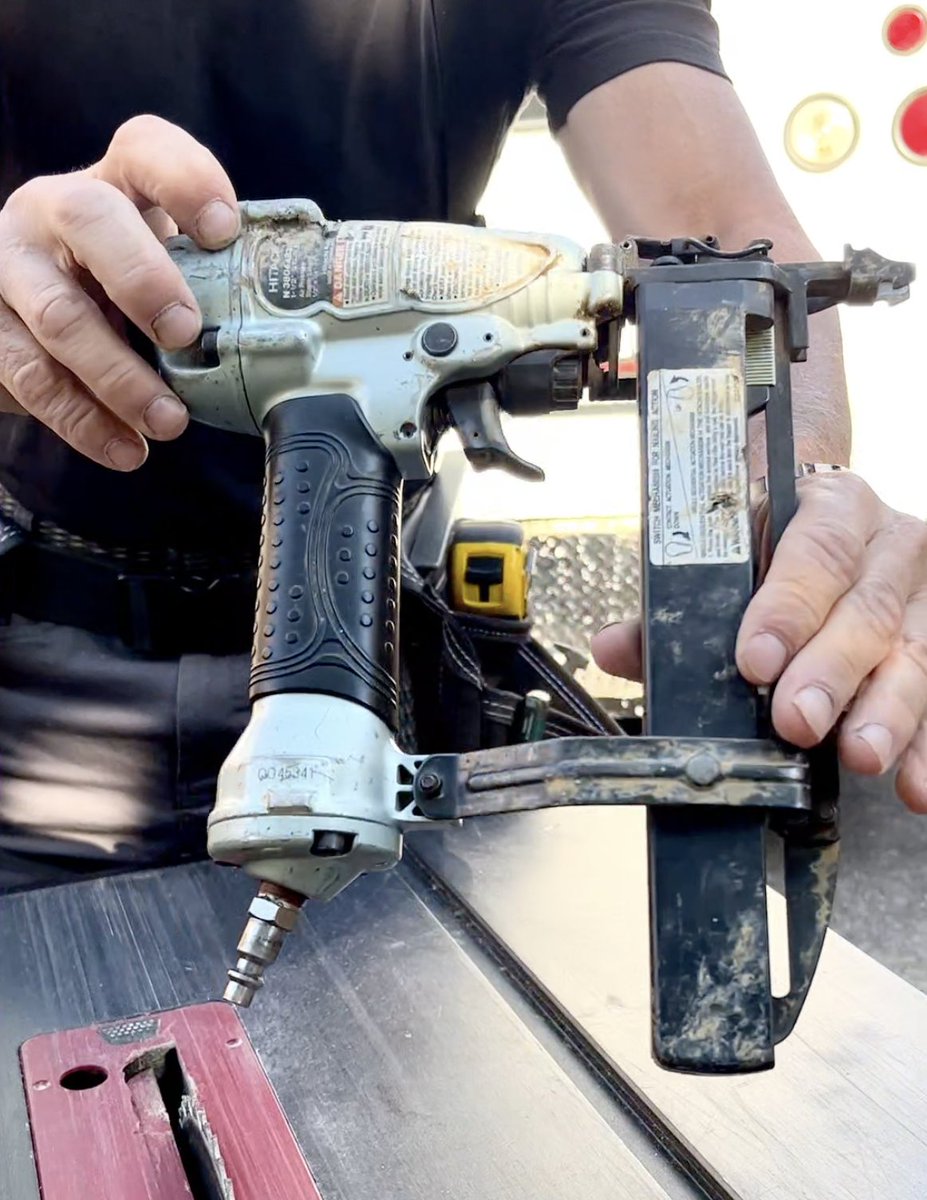 MyFixitUpLife's tweet photo. More Father’s Day gift ideas from carpenter Mark.
This Father’s Day tools list is a quick rundown of 4 of my go-to tools that cut, measure, staple, and store.
👉https://t.co/mfNNNJYB4y #fathersday #diydad #giftideas #besttools #bestpowertools https://t.co/s7PvQsVijr