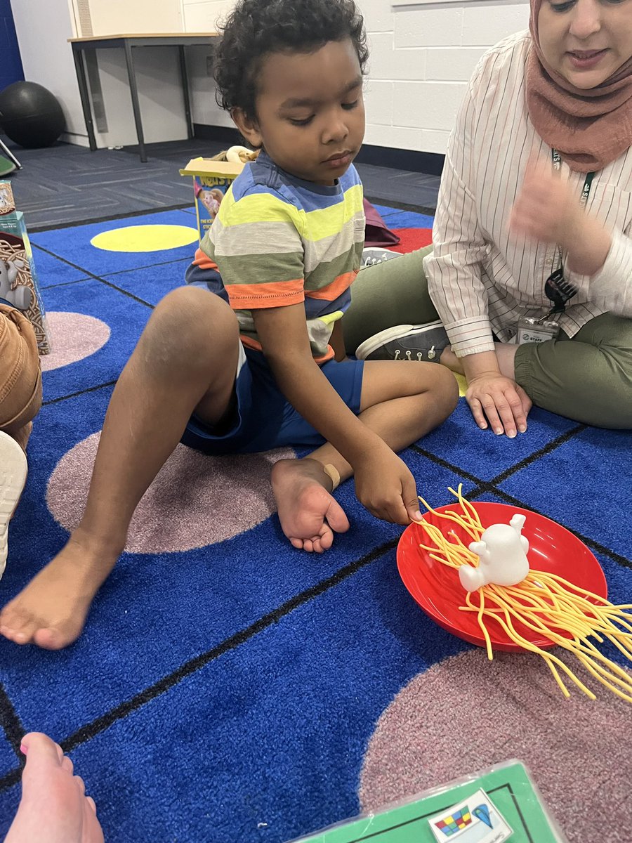 Miss Dixon tweet media