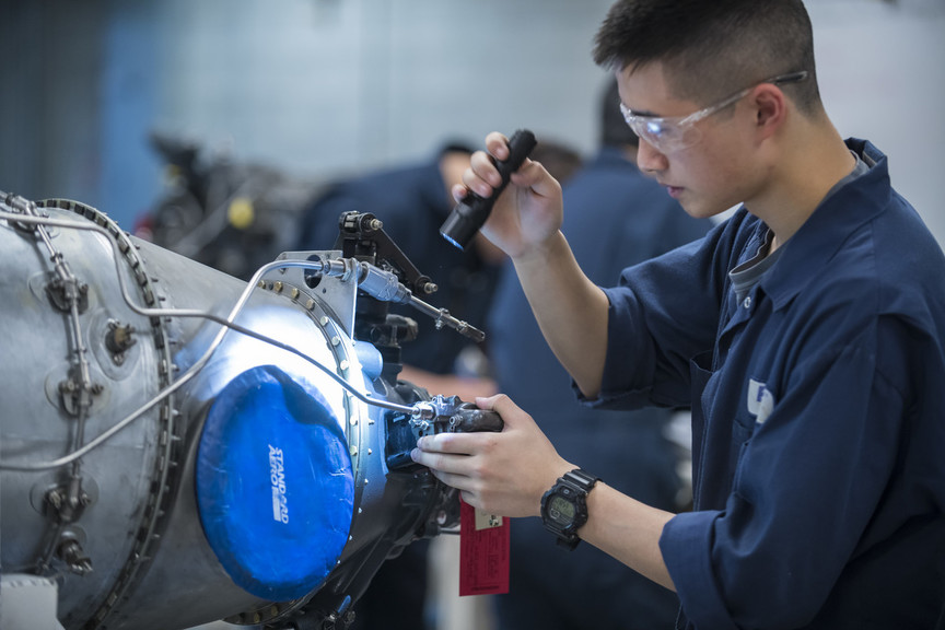 BCTradeInvest's tweet photo. BC's education sector presents exciting opportunities as @bcit pioneers a transformative pilot program, empowering high school students to bridge the gap between education and the work force. More details at https://t.co/ol3aJip31L. #InvestBC https://t.co/YfU8QDwbzi