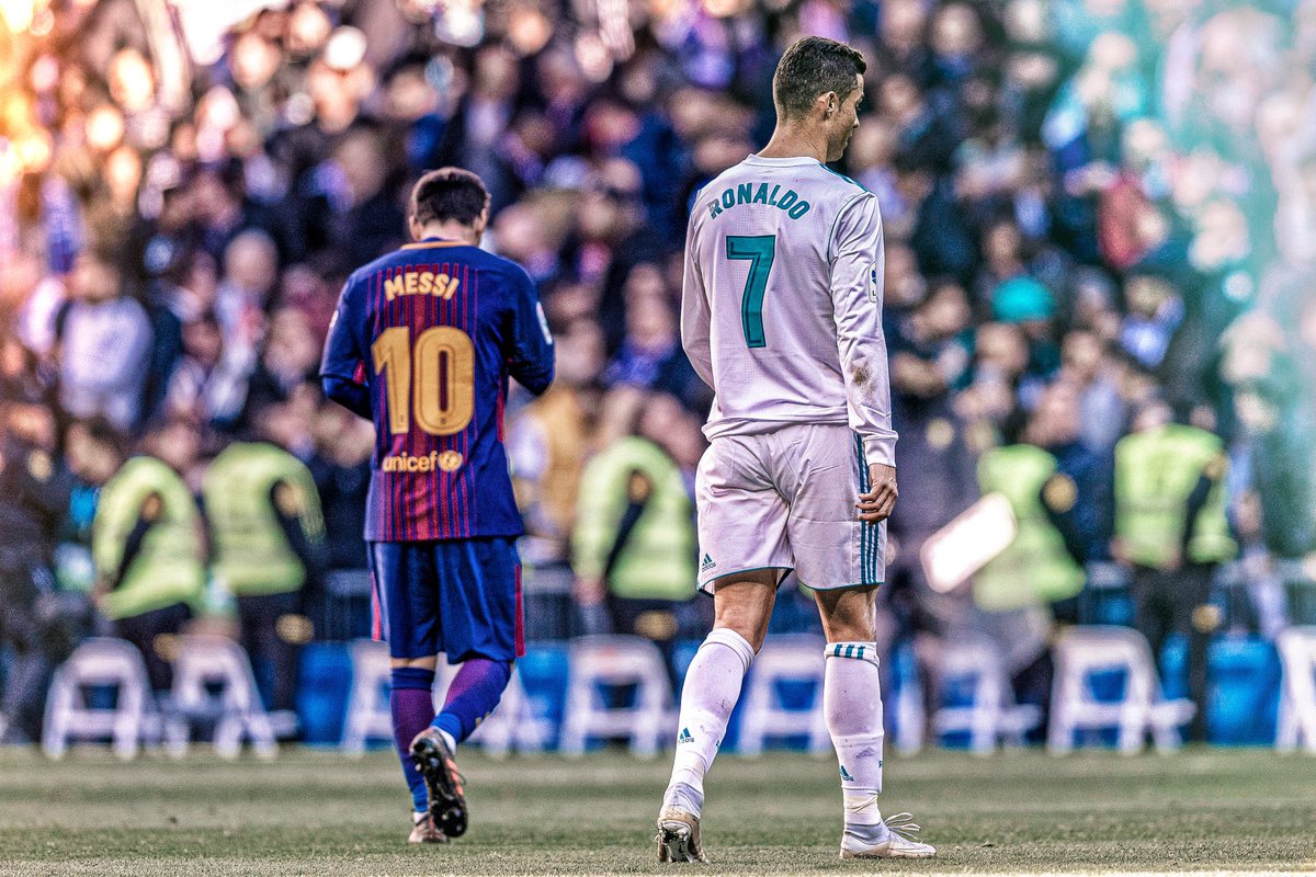 Footballtweet's tweet image. 🚨 The Ronaldo-Messi era is officially OVER. 

Messi in MLS 🇺🇸 
Ronaldo in Saudi Arabia 🇸🇦 

End of an era. 💔