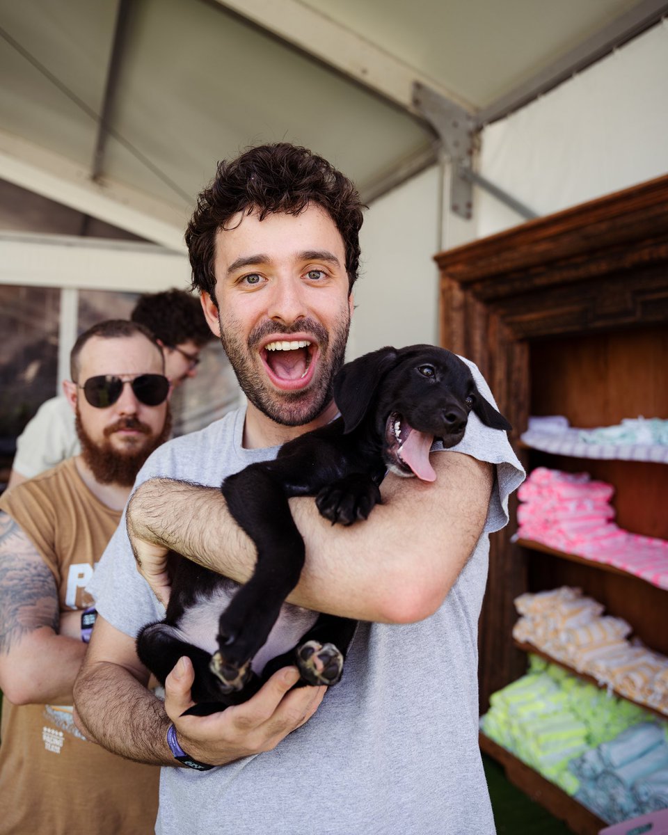 AJRBrothers's tweet photo. Yes please https://t.co/hzBbhhYFfr