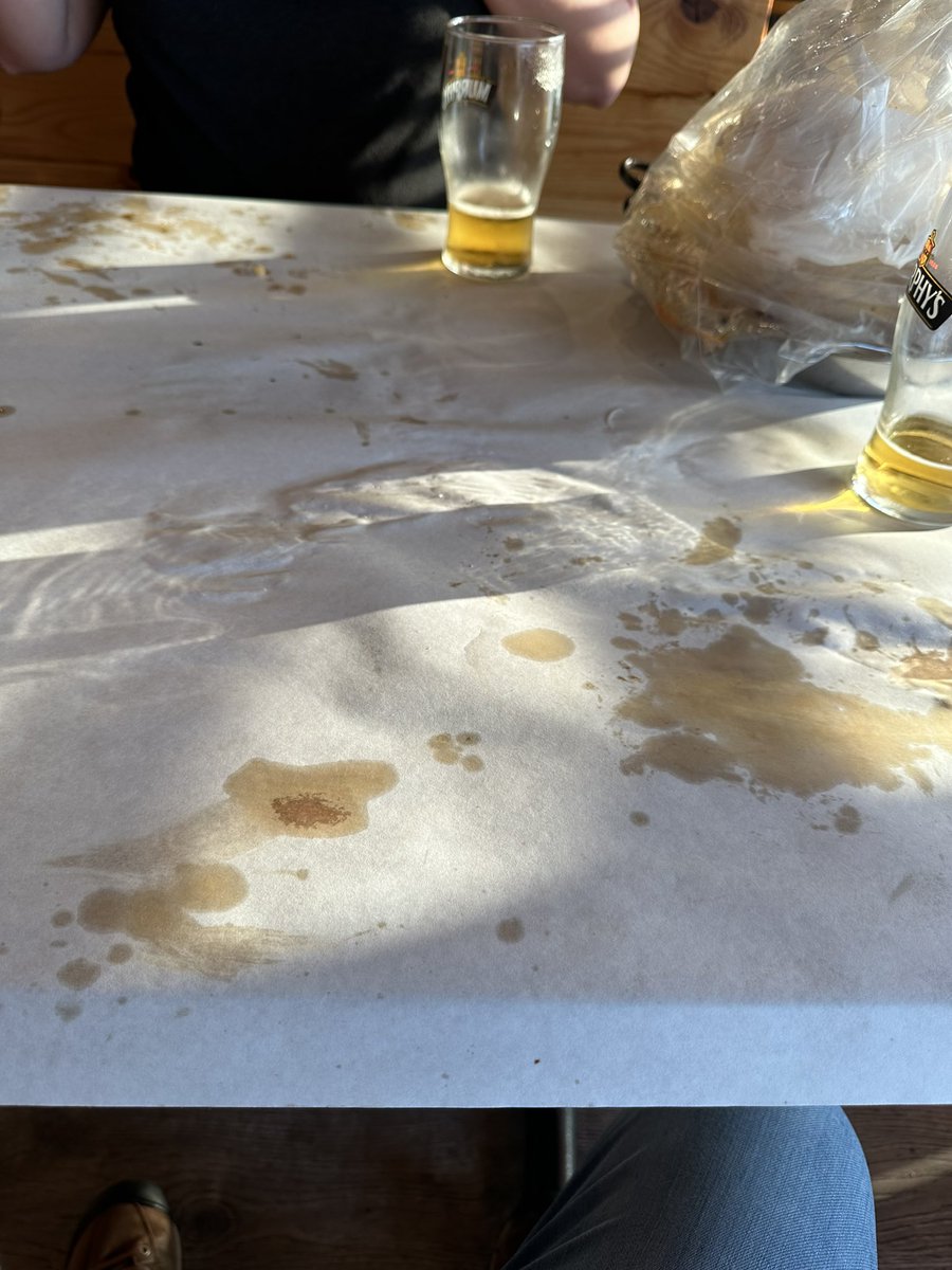 Pro tip re: seafood boils at a restaurant: only invite your trust circle, cause stuff gets wild. Also, if we had had table neighbors, I would have been in a lot of trouble due to an errant shrimp tail. This was just the two of us 😳