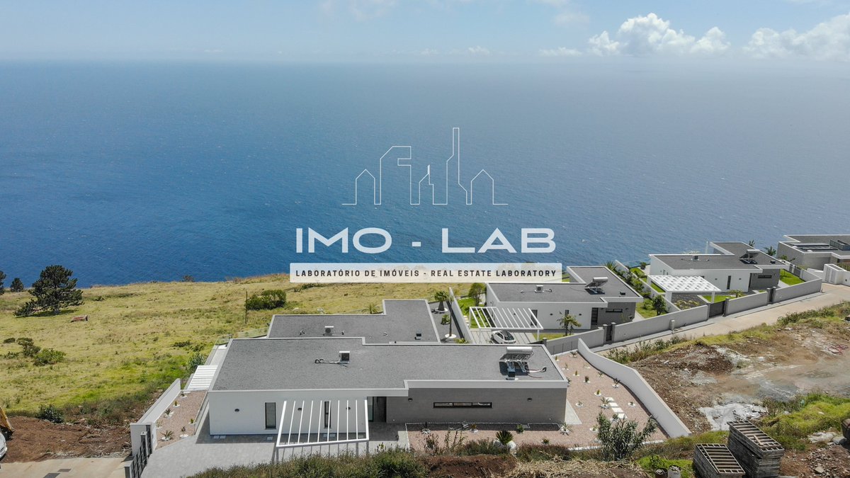 IMOLABrealty's tweet photo. Luxury Villa for sale in Calheta - Madeira Island!

VIDEO: https://t.co/lZtlMzNKfg

-> 3 Bedroom;
-> Swimming Pool;
-> Sea View!

#estate #realestate #luxury #realtor #architecture #motivation #travel #luxurylifestyle #goals #house #madeiraisland #Calheta #seaview https://t.co/fj7BOdwMIc