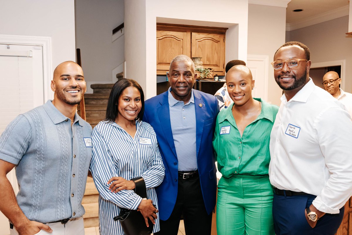 President Darrell K. Williams and a few young Alums connecting on a beautiful weekend.
#onehampton