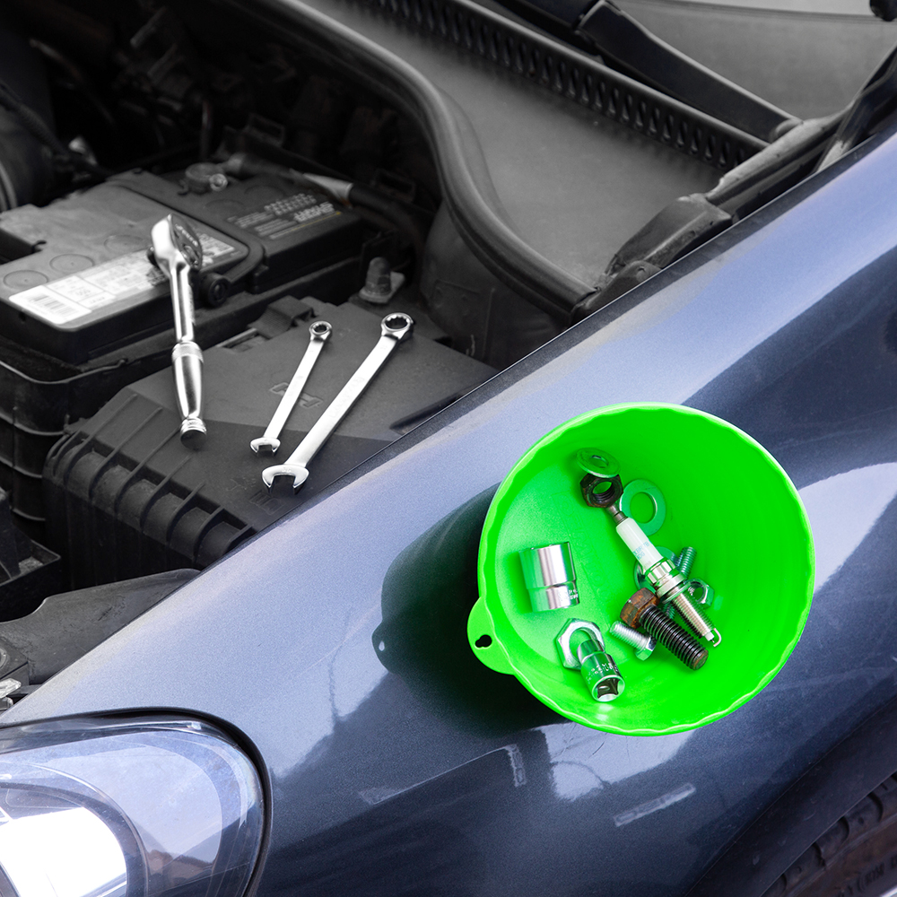 oemtoolsusa's tweet photo. Are lost fasteners driving you nuts?
Magnetic Cups from OEMTOOLS securely hold nuts, bolts, parts and screws until you need them. 
Get yours today. https://t.co/5E5mY4k3Go