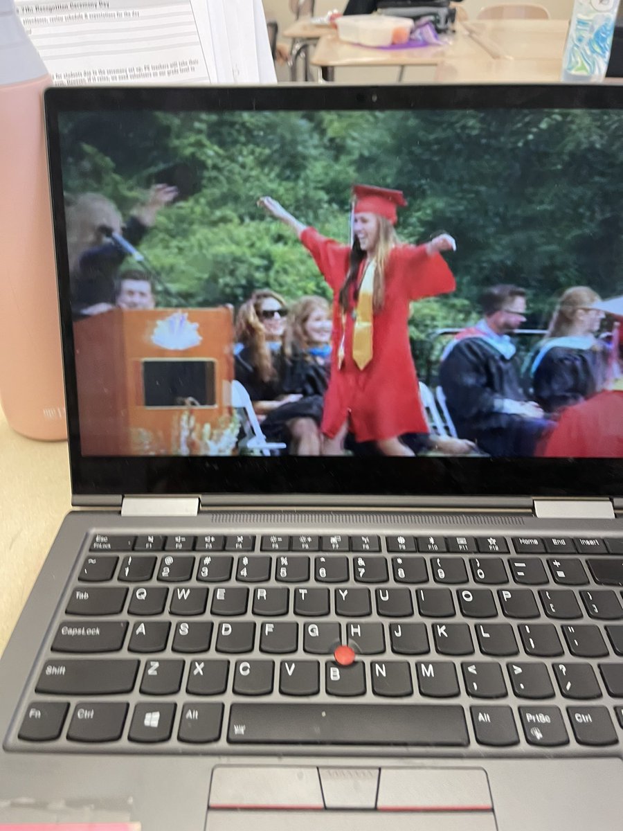 Mrs. Amos tweet media