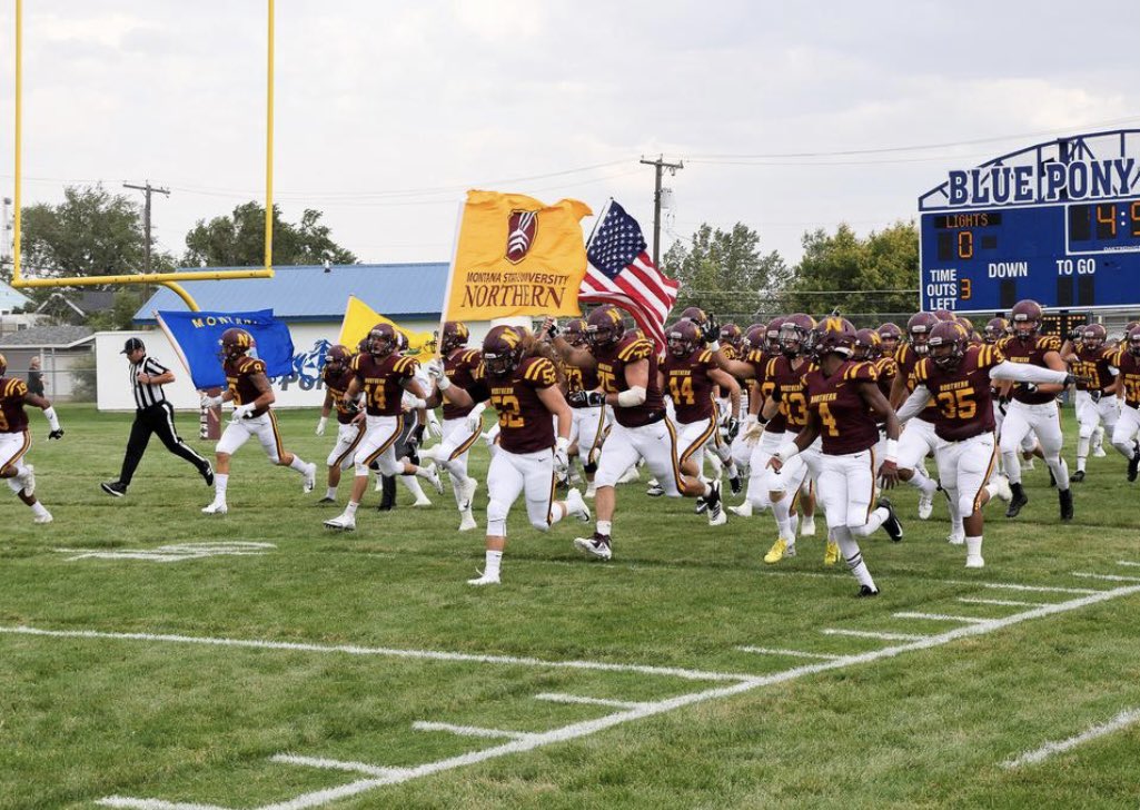 1mlmf's tweet photo. I'm blessed to have received an offer from Montana State University -Nothern! 
@MSUNLightsFB 
@CoachParedez 
 #msun 
#letsgolights https://t.co/1AW8z3n6Pv