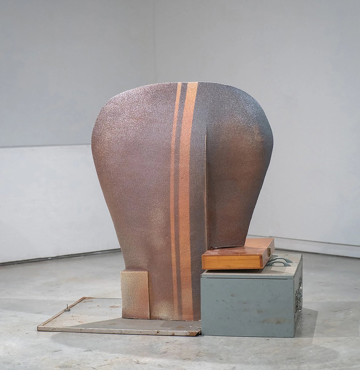 artaxis_org's tweet photo. Please join us in welcoming Joel Pisowicz to Artaxis. Learn more and find Joel's page at https://t.co/OmZxWX4him

#artaxis #ceramics #contemporaryceramics #joelpisowicz https://t.co/fhOjAY4QwM