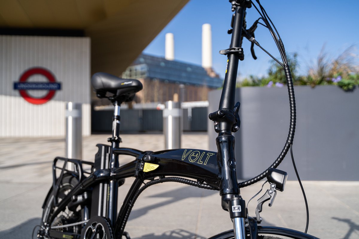 VoltBikesUK's tweet photo. 💂🏻‍♀️📣 Exciting News Update for our Londoners! 🌍
We're thrilled to be partnering with @TfL to support their ULEZ Scrappage Scheme, bringing you exclusive VOLT offers! 🔗https://t.co/5QgsnwfNPo 
.
#tryVOLT #ULEZ #FYP #ulezscrappagescheme #ebikes #SustainableFuture #CleanAir https://t.co/9c5hhD1JSX