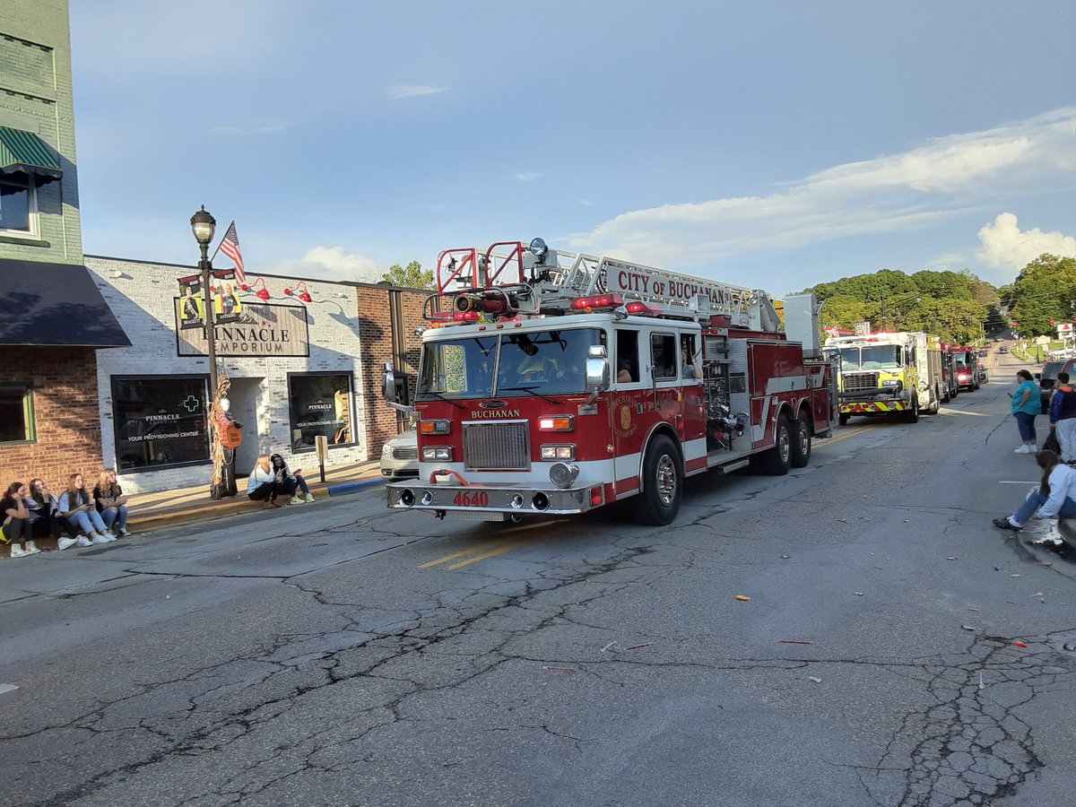 New town every hour on Twitter "Buchanan, Michigan Population 4,263 Photos from Google Places