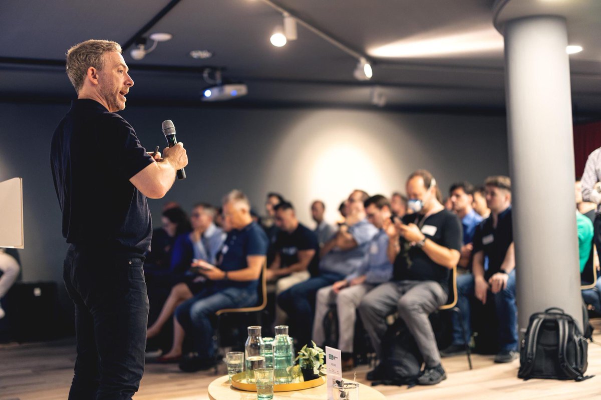 DFINITY on Twitter "🆕Hot off the stage! The dynamic presence of